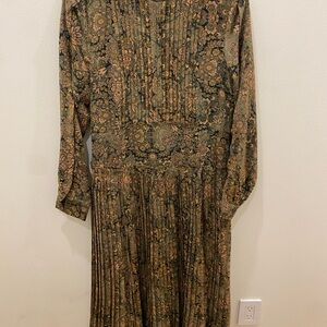Floral Patterned Long Sleeve Dress